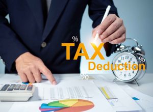 businessman-calculating-income-fill-out-online-personal-income-tax-return-form-pay-taxes-financial-research-report-tax-return-calculation (2)